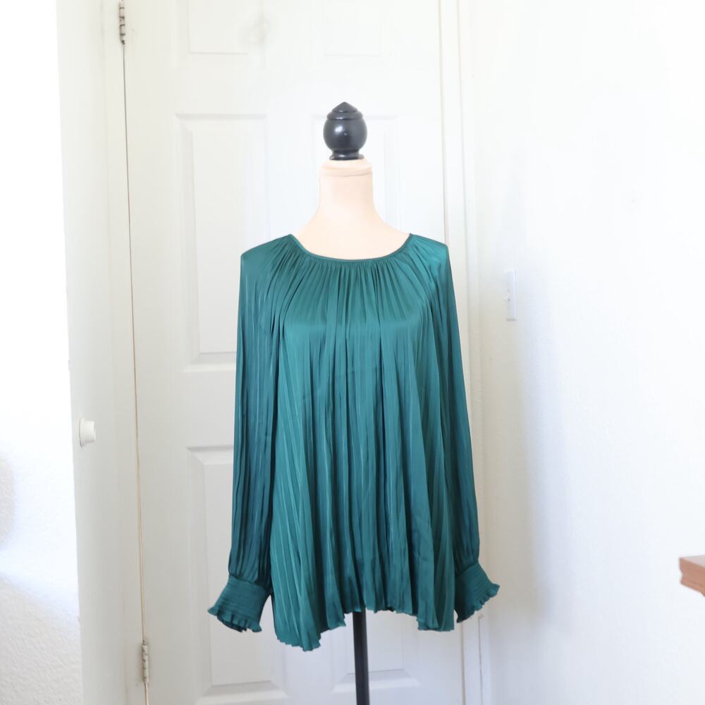 Lane Bryant Pleated Blouse – Size 18/20 – Emerald Green – NWT